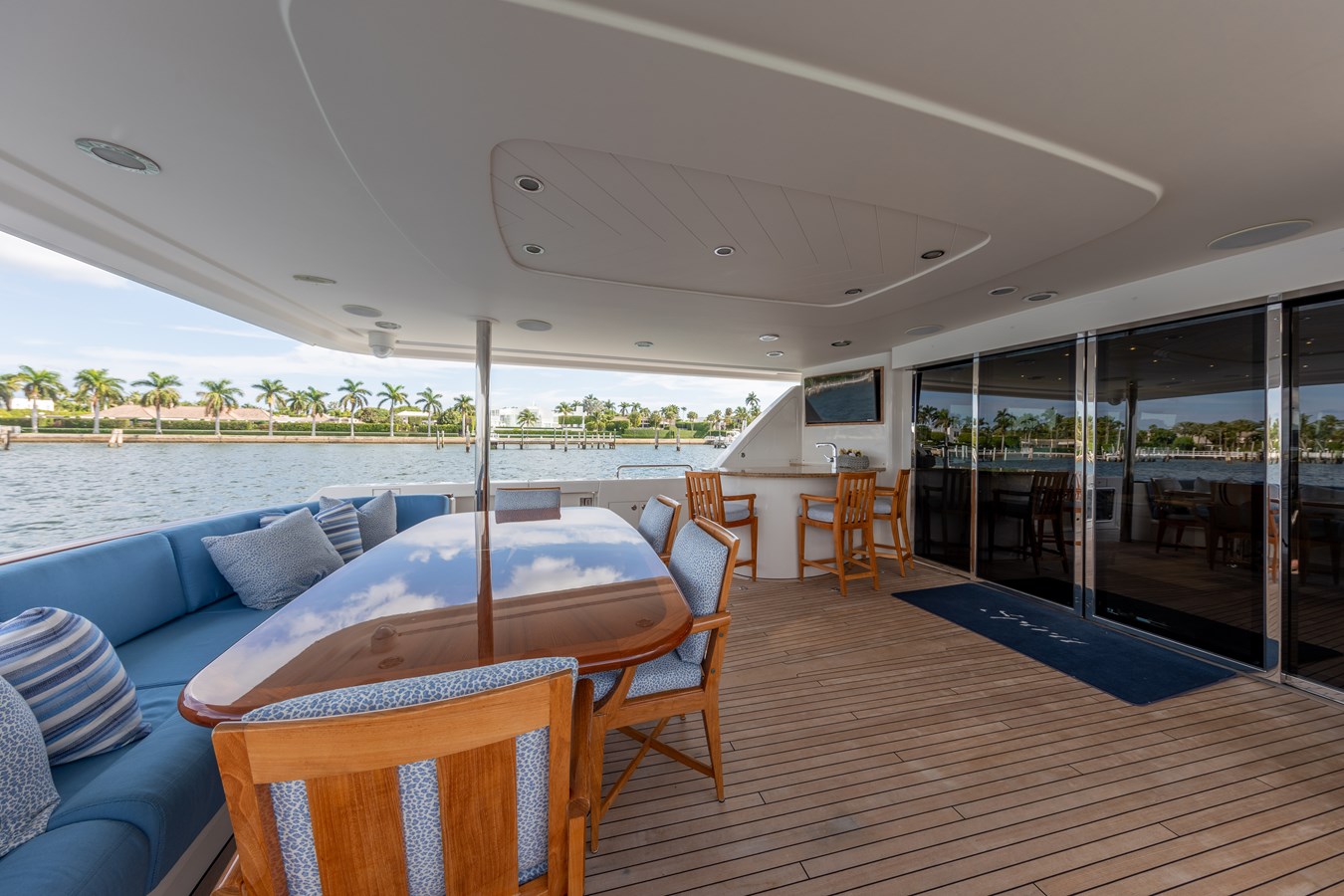 9 SPIRIT Aft Deck 2