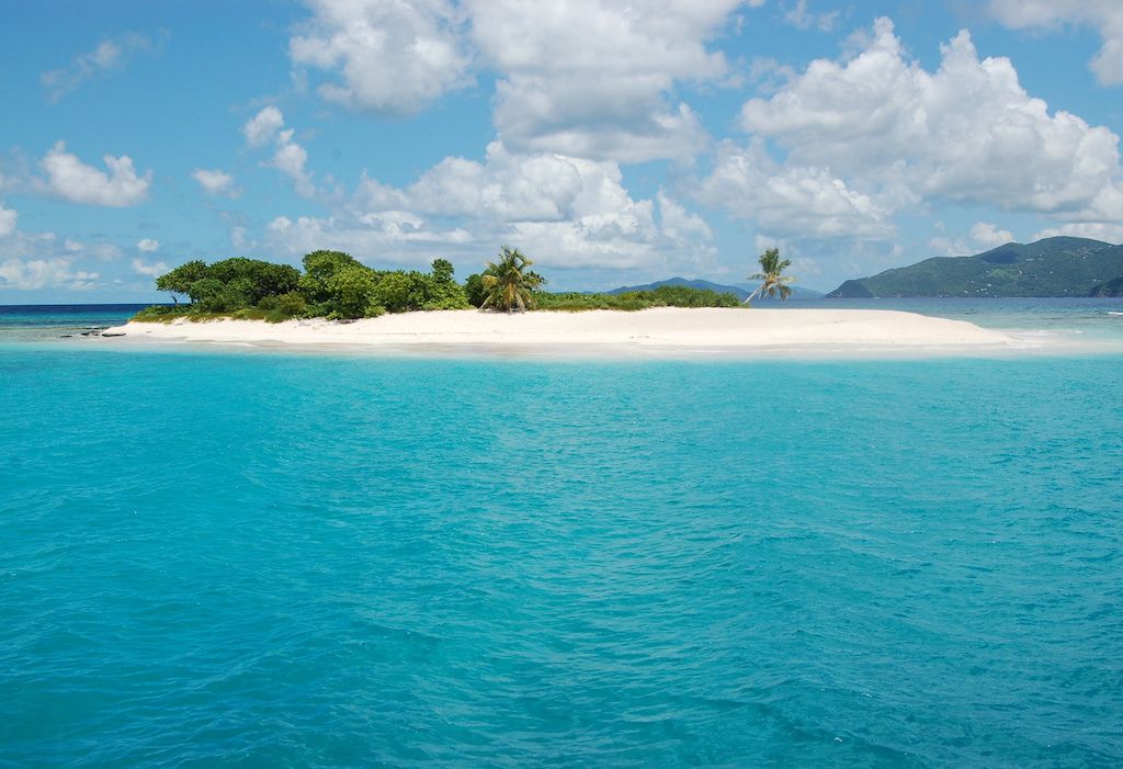 private island in the ocean. Considering a luxury yacht charter for your vacation this year? A private yacht charter is guaranteed to be unlike any holiday you’ve ever taken - complete privacy, an attentive crew catering to your every need, access to some of the most unspoiled and untouched locations - all away from the crowds, are just a few reasons why people love chartering a luxury yacht.