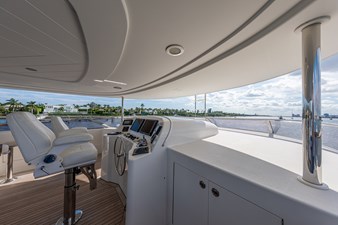 SPIRIT 45 43 Flybridge Helm