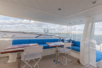 SPIRIT 50 48 Flybridge Table