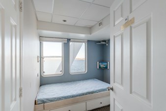 Enhydra 23 image-2806570 (37)