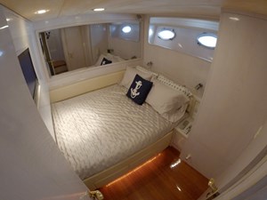 SANDCASTLE  29 Starboard Guest Stateroom